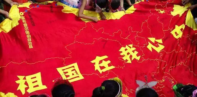 巧变同色